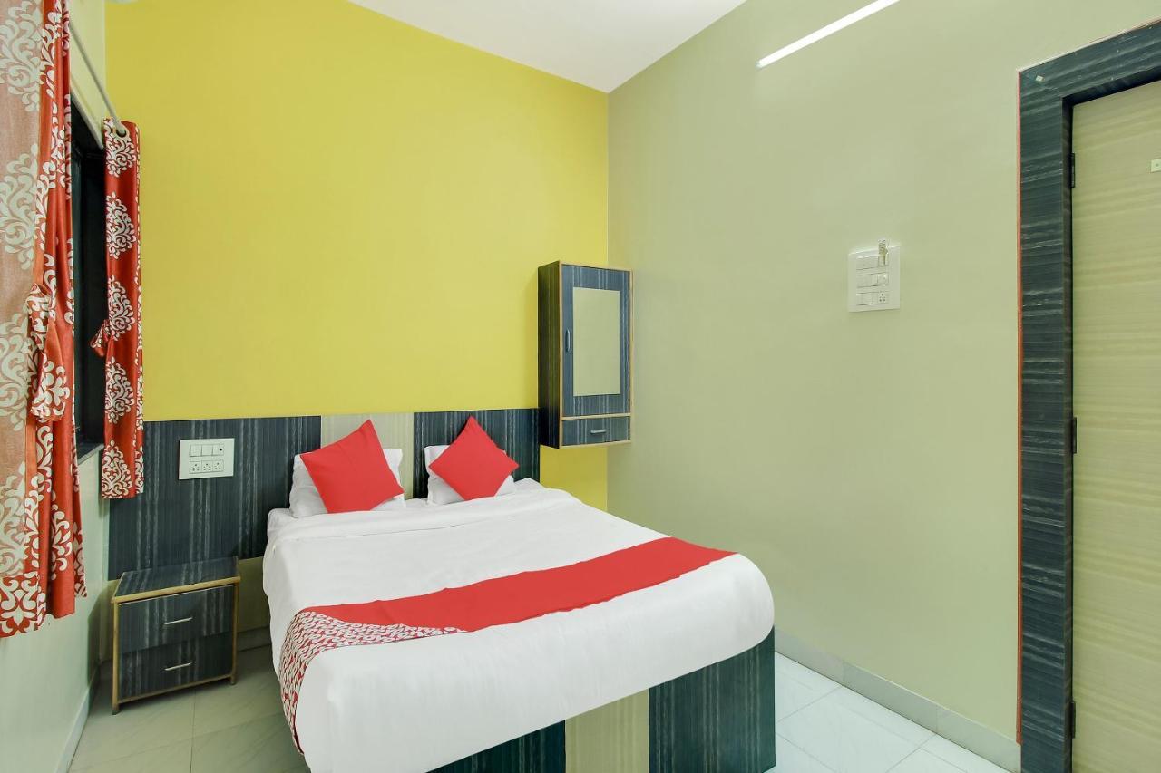 Oyo Flagship 48365 Hotel Shiva'S Castle Chalisgaon Экстерьер фото