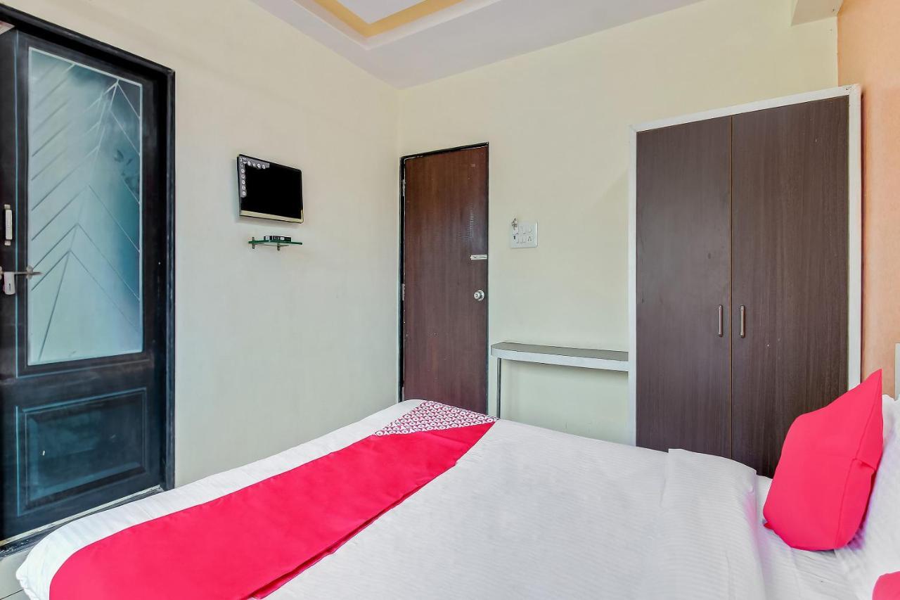 Oyo Flagship 48365 Hotel Shiva'S Castle Chalisgaon Номер фото