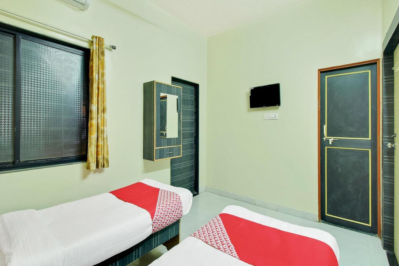 Oyo Flagship 48365 Hotel Shiva'S Castle Chalisgaon Номер фото