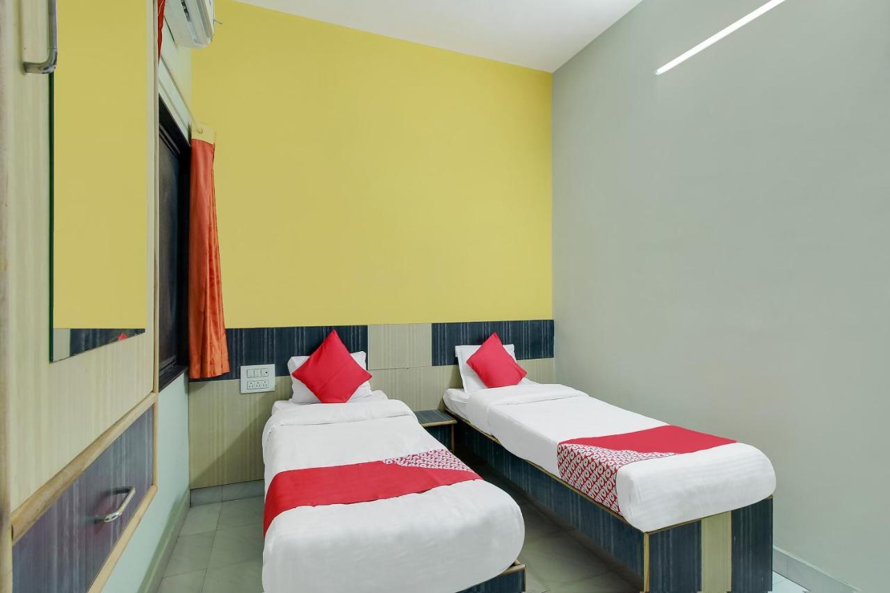 Oyo Flagship 48365 Hotel Shiva'S Castle Chalisgaon Номер фото